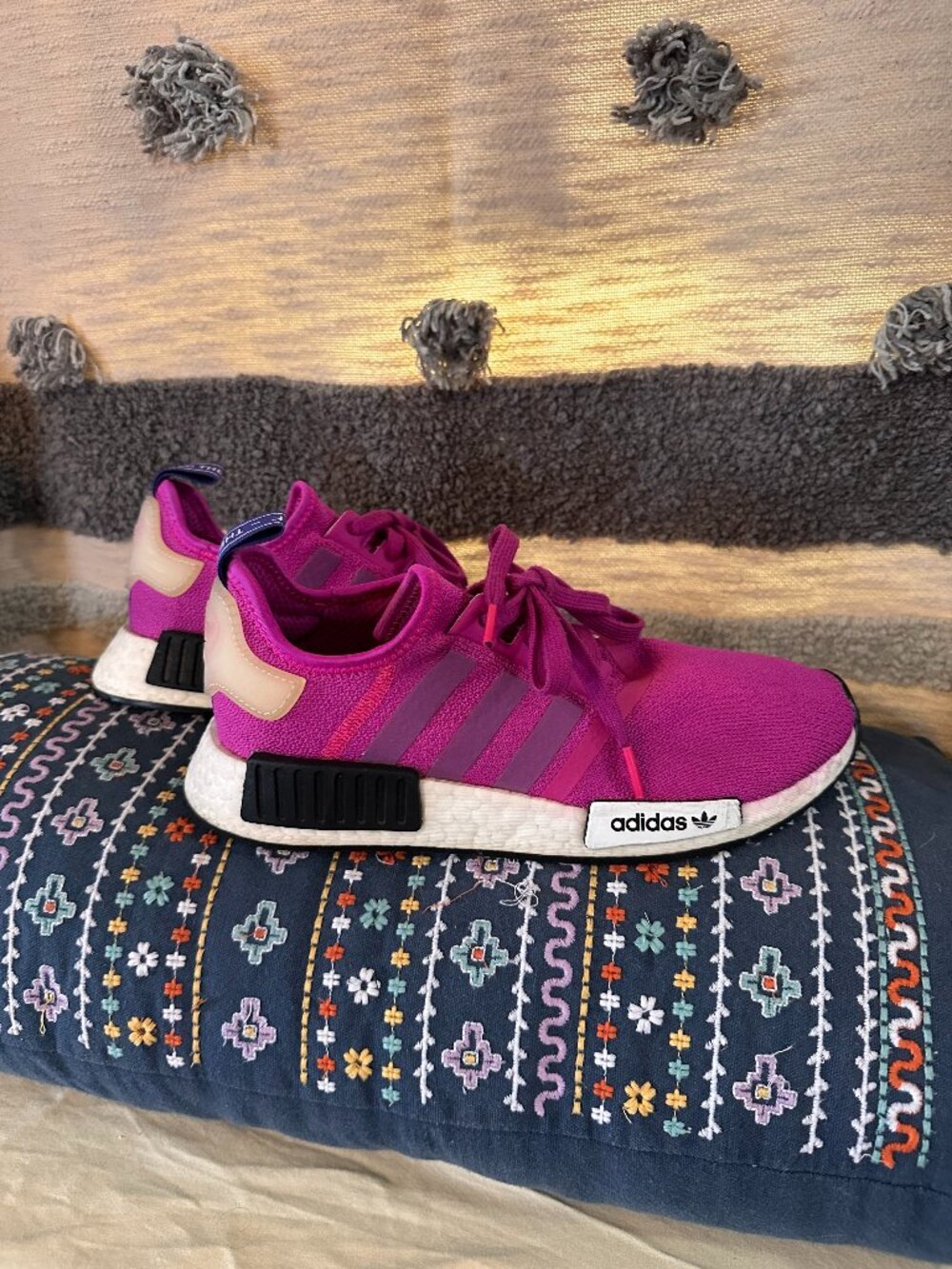 Adidas NMD R1 Womens Size 8